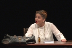 MONO-00402_55_04_00Still008