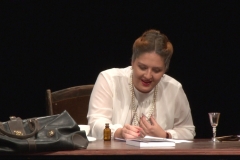 MONO-00402_59_28_14Still011