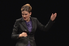 MONO-00402_59_36_10Still030