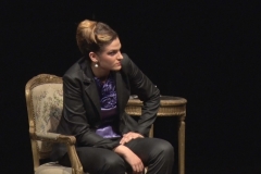 MONO-00403_01_51_03Still028